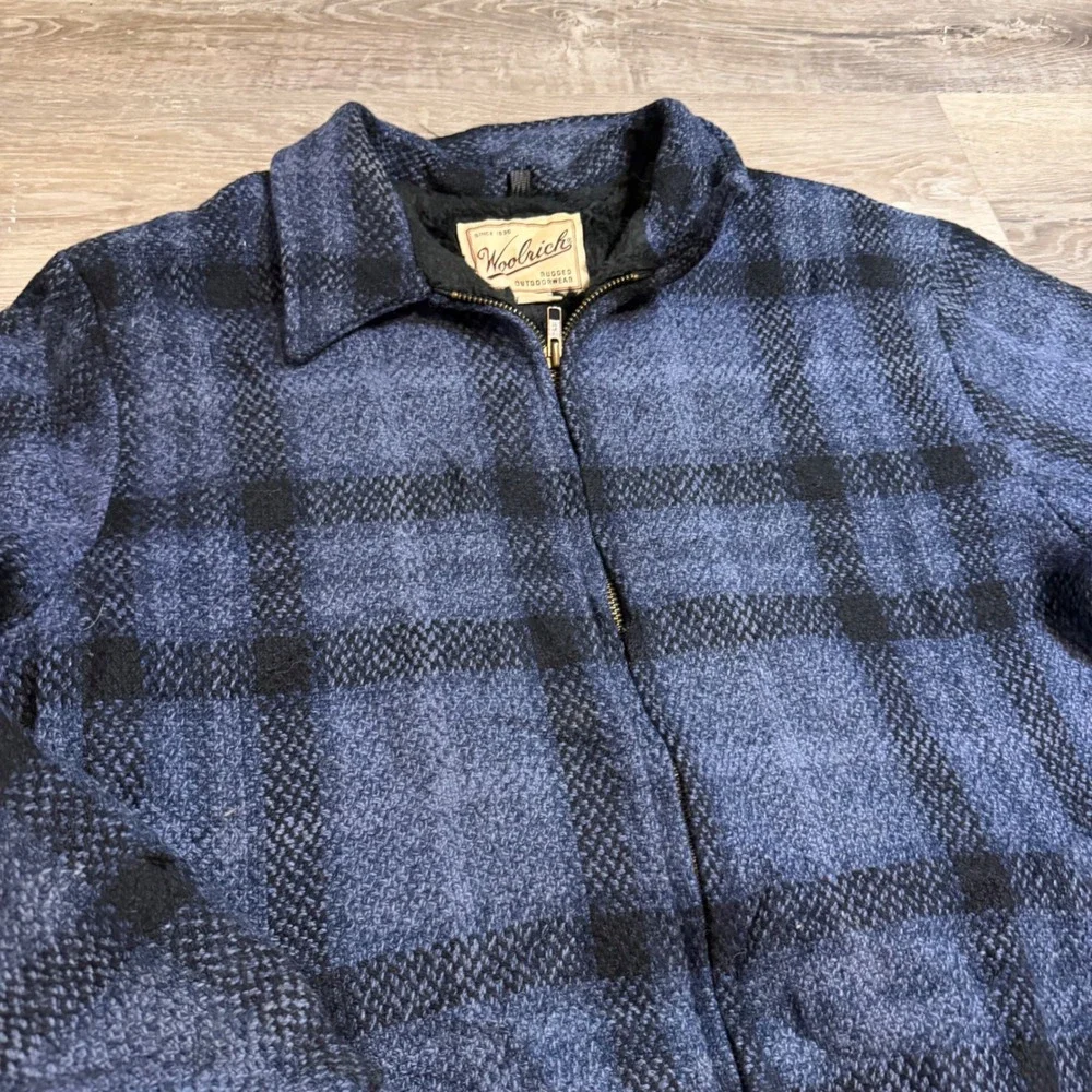 Woolrich Mens Blue Black Plaid Sherpa Lined Full Zip Jacket Made in USA Size M